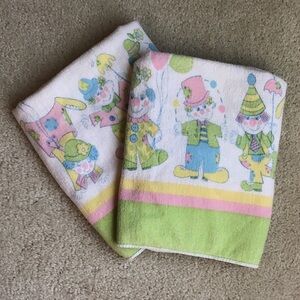 Set of 2 Vintage Baby Receiving Blankets, 1970s
